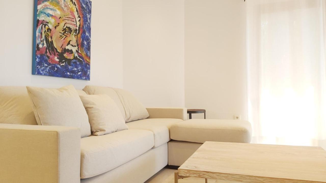 Del Parque Flats Le Village Golf Lejlighed Marbella