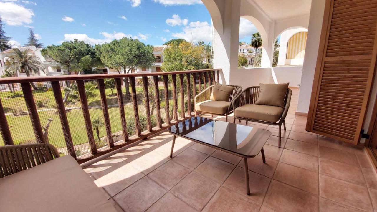 Del Parque Flats Le Village Golf Lejlighed Marbella